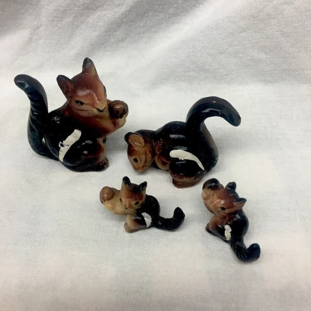 Vintage 4 Miniature Family of Chipmunks Squirrels Figurines